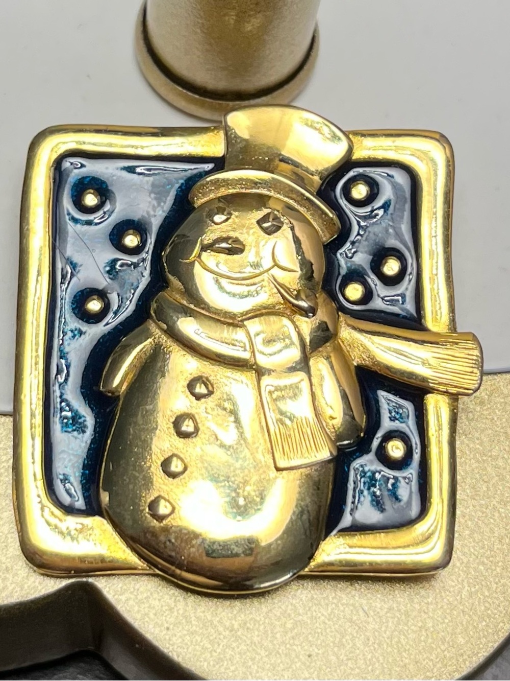 LIA Gold tone Snowman with navy blue enamel brooch vintage EUC